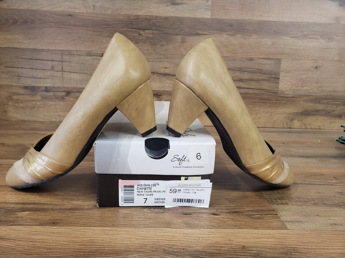 Soft Style Danette Mid Heel Pump Shoes