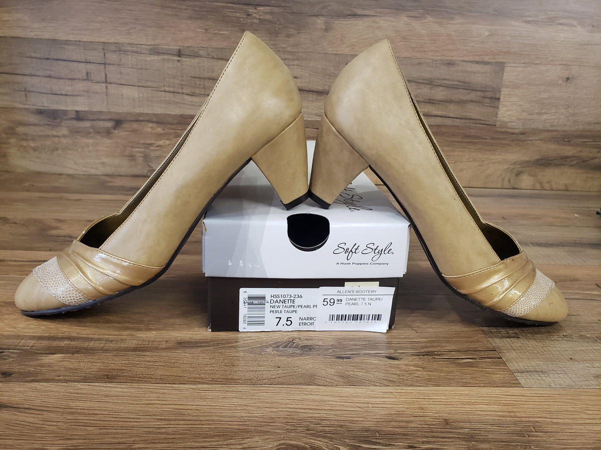 Soft Style Danette Mid Heel Pump Shoes