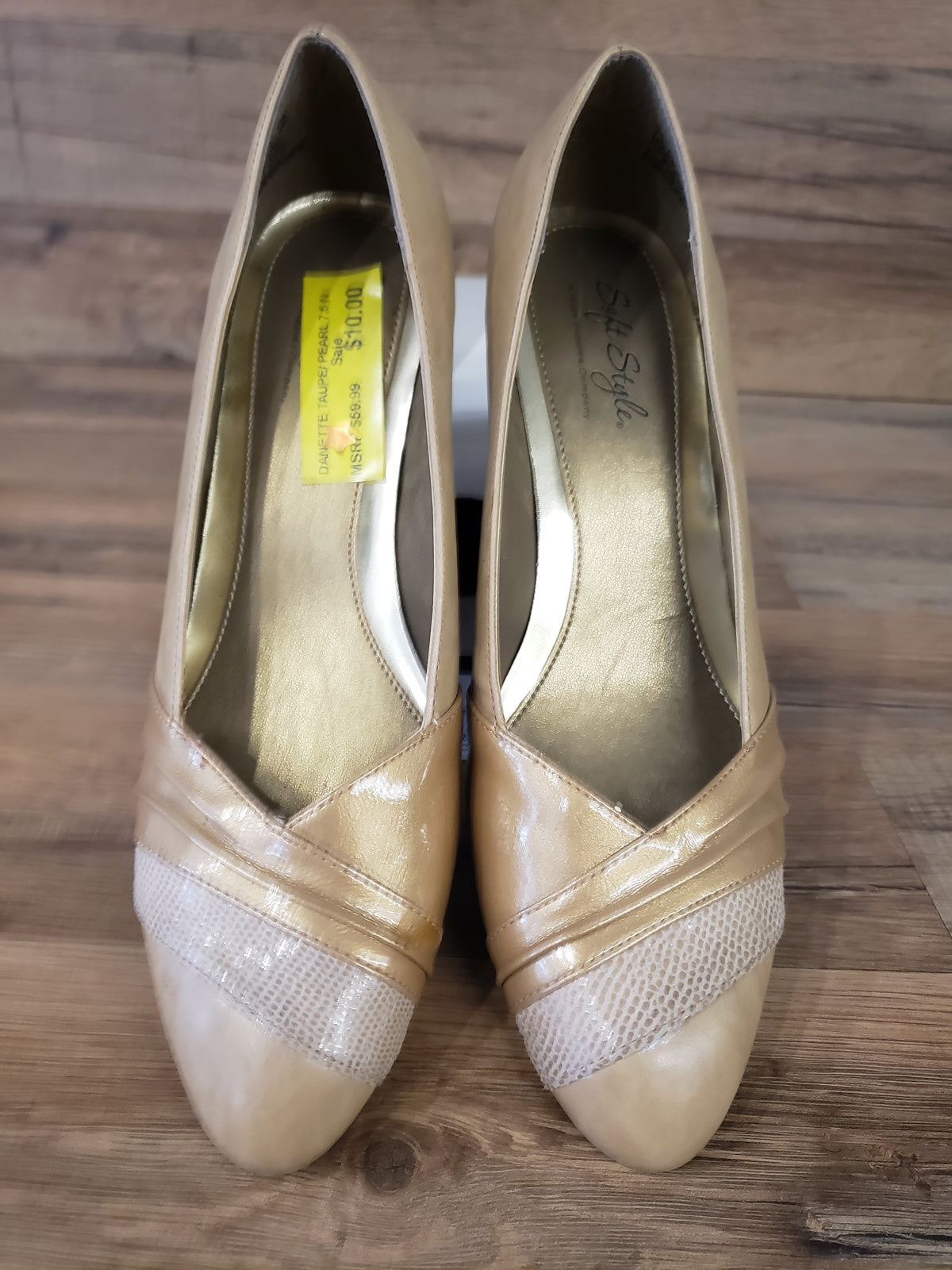 Soft Style Danette Mid Heel Pump Shoes