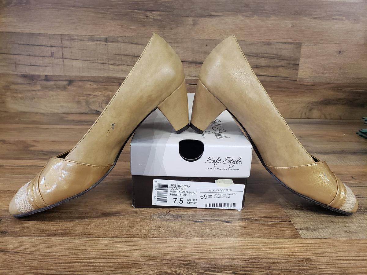Soft Style Danette Mid Heel Pump Shoes