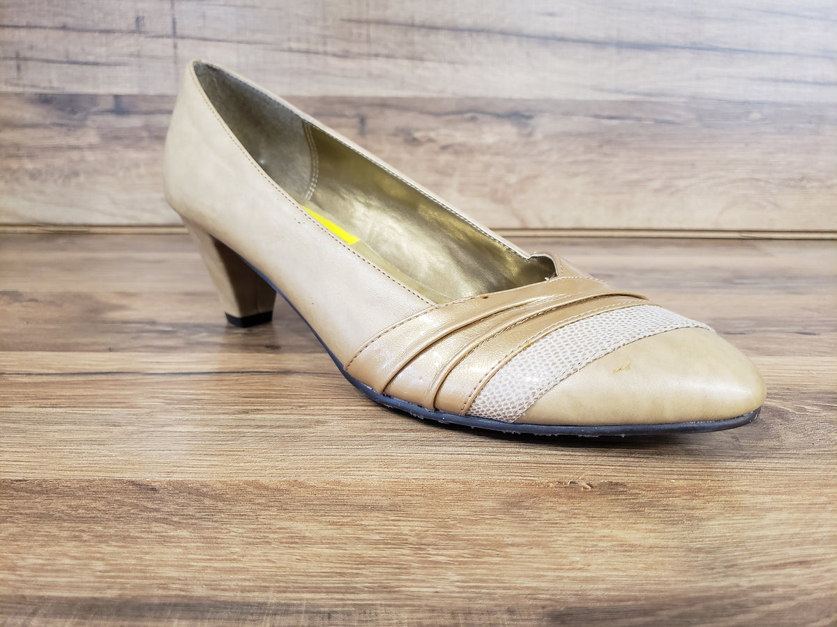 Soft Style Danette Mid Heel Pump Shoes