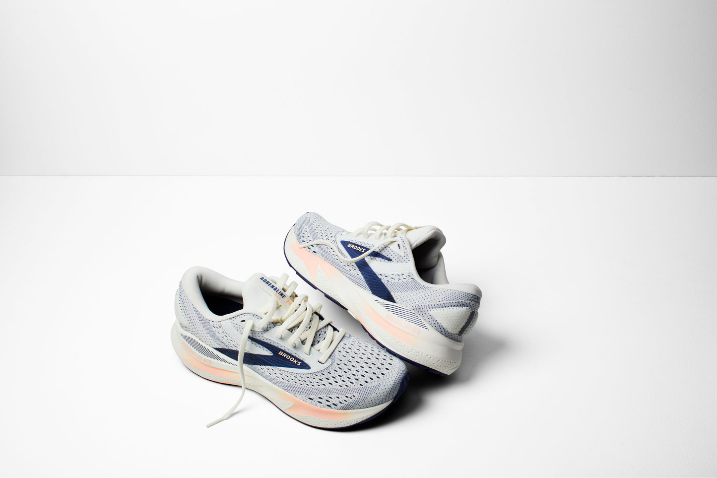 Women's Adrenaline 24 - 140 Grey/Blue Ribbon/Peach