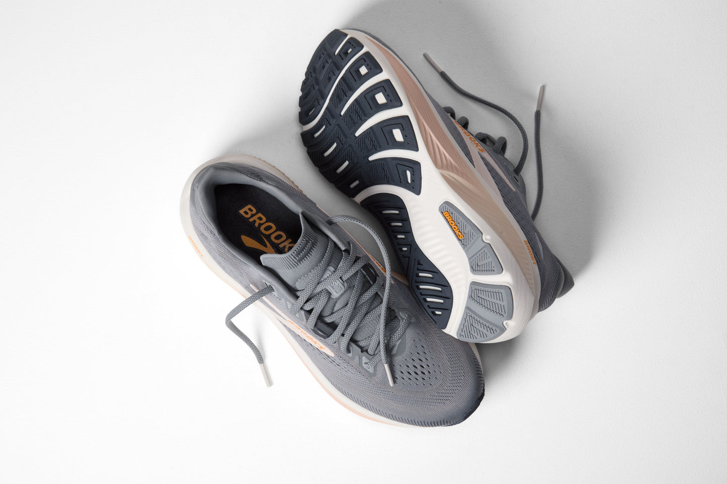 Women's Ghost 18 - 047 Grey/Morganite/Coconut