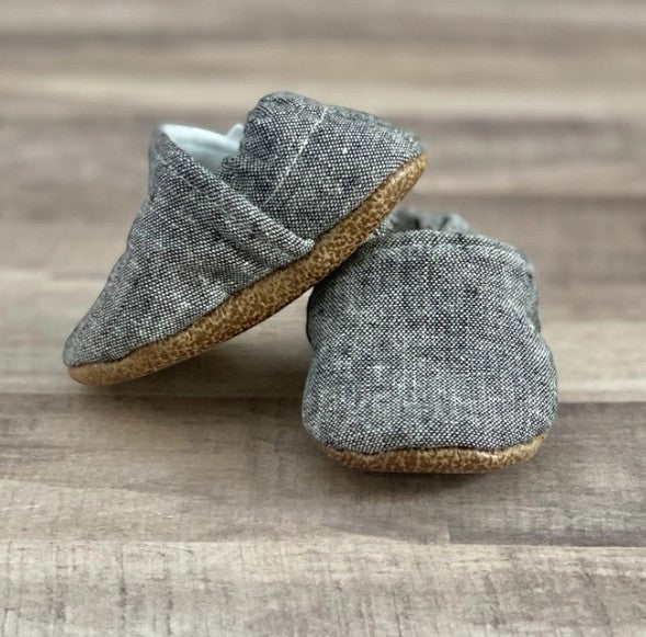 Allen's Bootery grey textured fabric infant crib shoes with soft flexible soles for pre-walkers