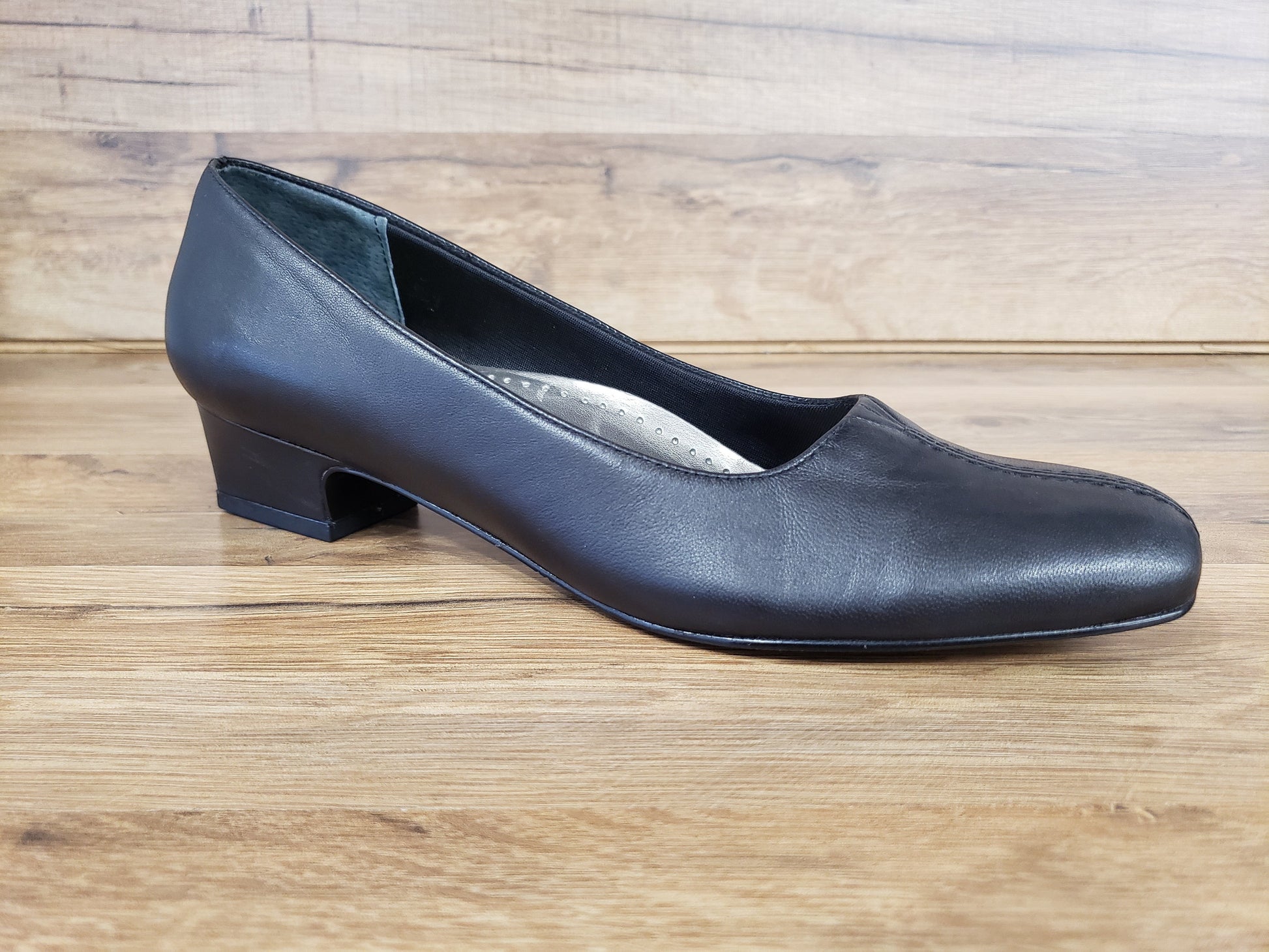 Allen's Bootery Doris black leather low heel pump with a v-gore center vamp and cushioned footbed