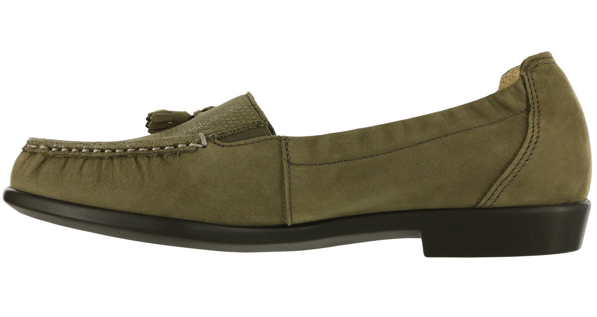 Allen's Bootery Hope loafer in green tundra leather with tassel detail, hand-laced moccasin construction, and flat sole