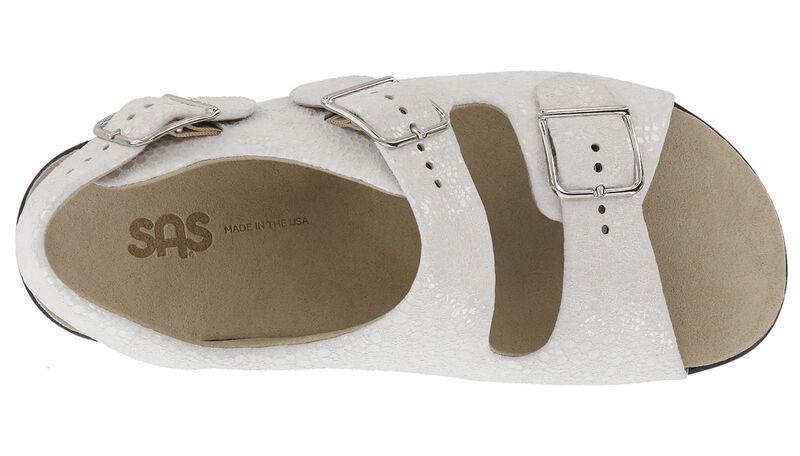 Allen's Bootery Relaxed sandal in vanilla leather with adjustable silver buckles and cushioned footbed