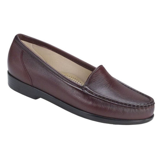 Allen's Bootery Simplify moccasin loafer in antique wine leather with hand-laced detail and cushioned sole